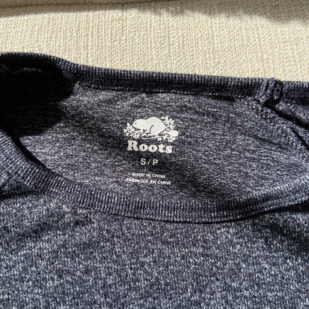 🤍Roots Top - Picture 3 of 3